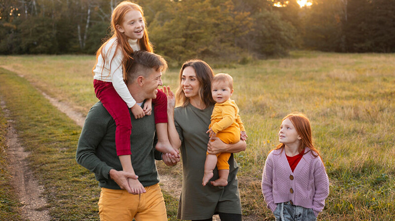 38 млрд тенге выплатили многодетным семьям за январь в Казахстане