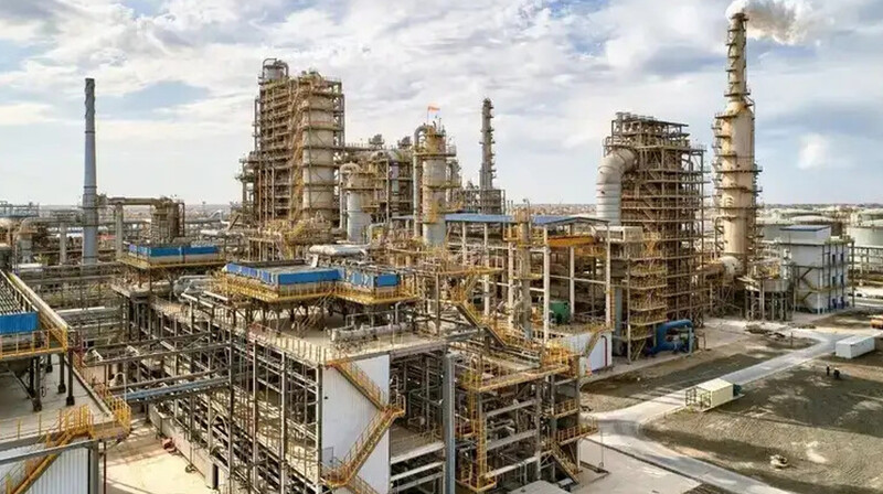 Руководителей Атырауского НПЗ подозревают в злоупотреблении должностными полномочиями