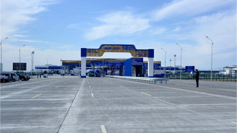 Изменился график работы пропускных пунктов на границе с Россией, Китаем и Кыргызстаном