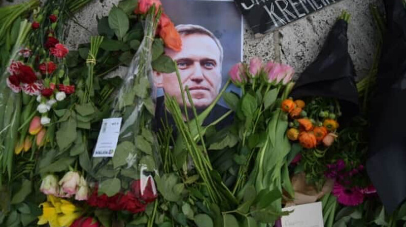 Родственникам Навального до сих пор не выдали его тело из морга