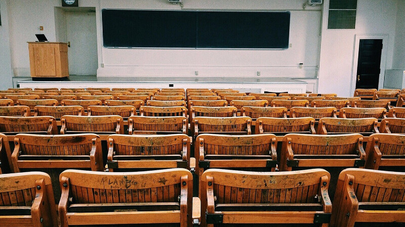 Утечка мозгов: кем в основном работают казахи в России