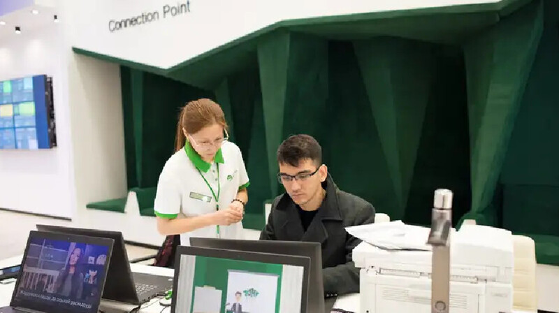 Услуги ЦОНа теперь доступны в торговых центрах Казахстана