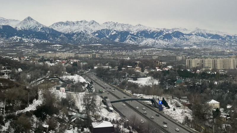 Землетрясение в Алматы: развернуты 384 пункта приема