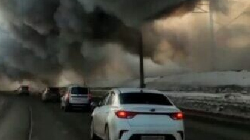 Густой едкий дым окутал Казань