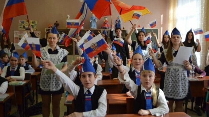 После смерти Навального  со школьникам и студентам стали проводить беседы о «вреде» митингов