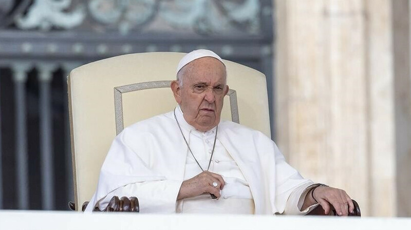 Папа Римский призвал Украину к переговорам с Россией и поднять «белый флаг»