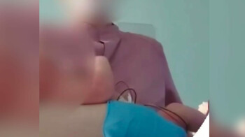 Медсестра снимала треш-контент с новорожденными в реанимации. ВИДЕО