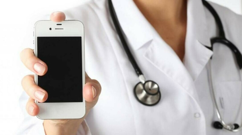 С 2025 года медкнижки станут доступны онлайн для казахстанцев