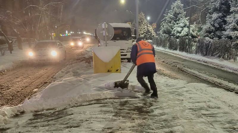 В Алматы выпало 15 см снега