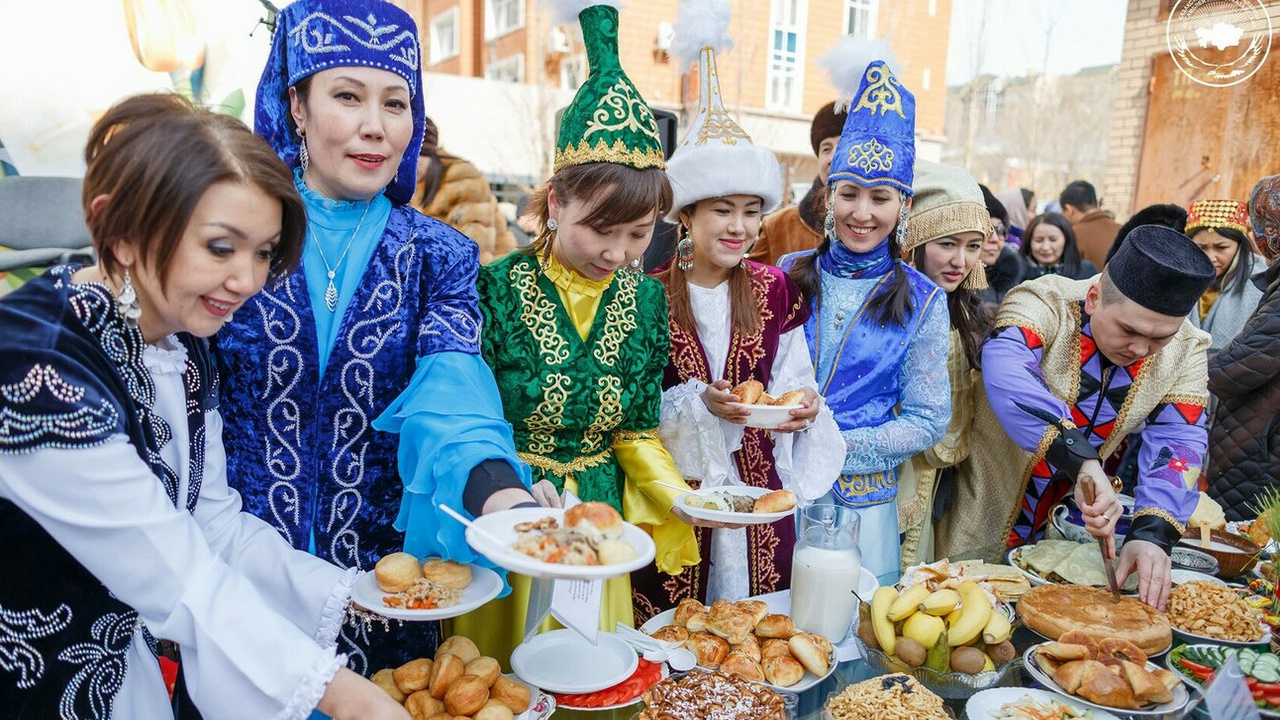 Наурызнама онкүндігі. Наурыз мейрамы в Казахстане. Наурыз Новруз Навруз в Казахстане. С праздником Наурыз. С праздником Наурыз мейрамы.