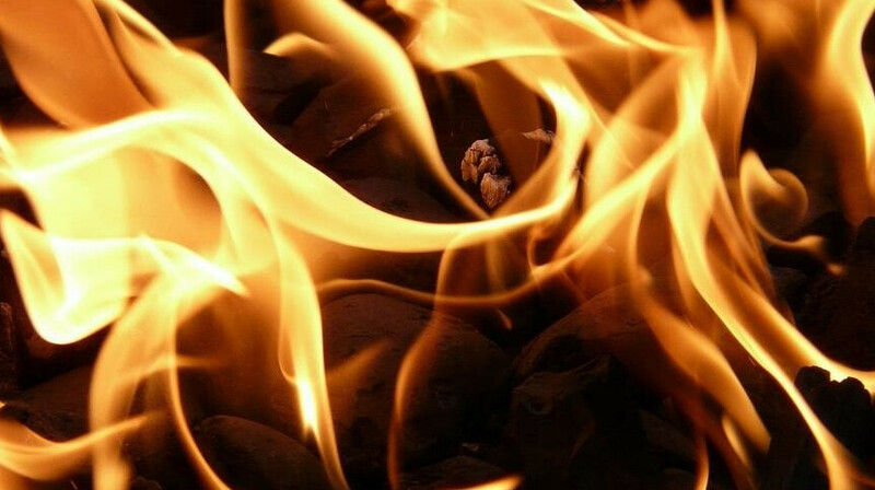 Склад с игрушками потушили спустя 11 часов в Астане