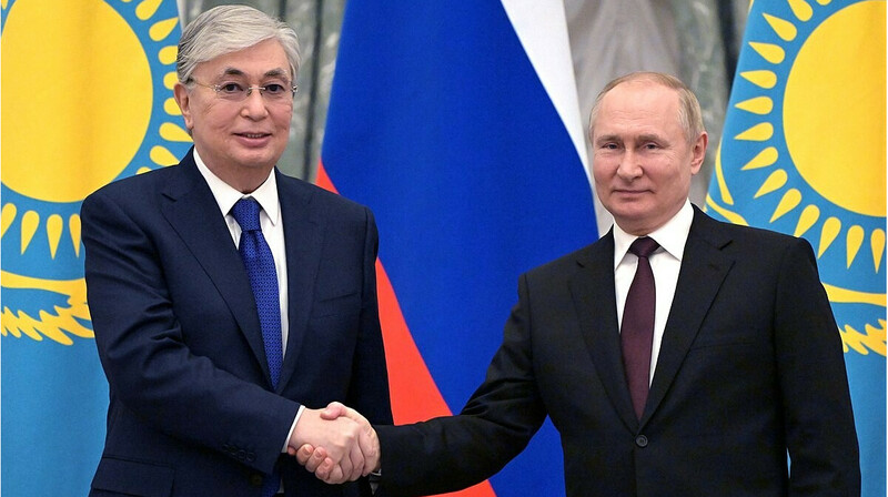 Токаев поздравил Путина с победой на выборах