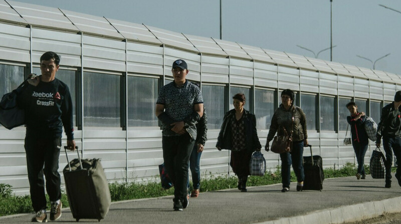 Автомобильные пункты пропуска на границе с Китаем закроют