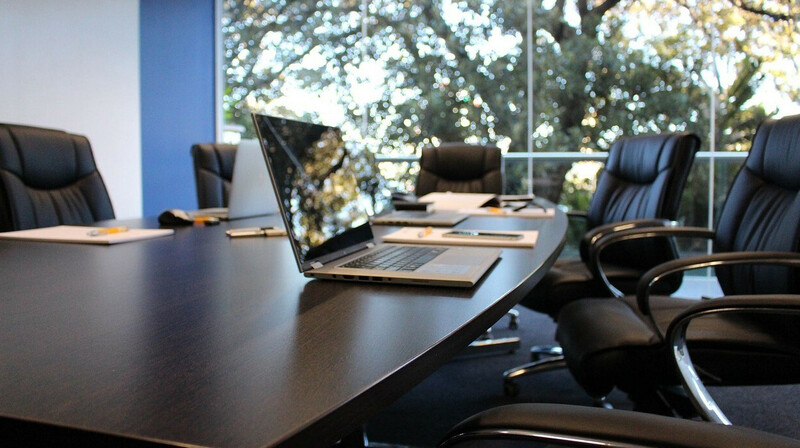 В какую сумму обходится содержание казахстанских чиновников