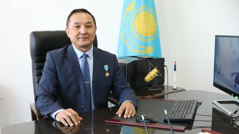 Казахстанский космонавт получил новую должность