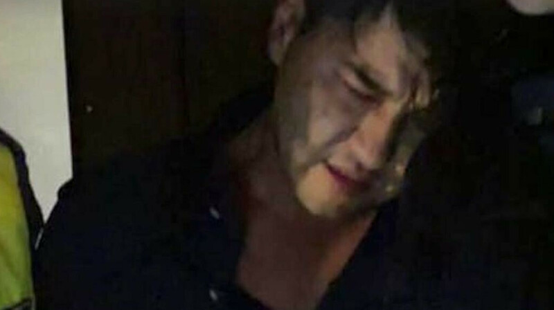 Бишимбаев в слезах, с ножом, хотел убить себя, утверждает свидетель