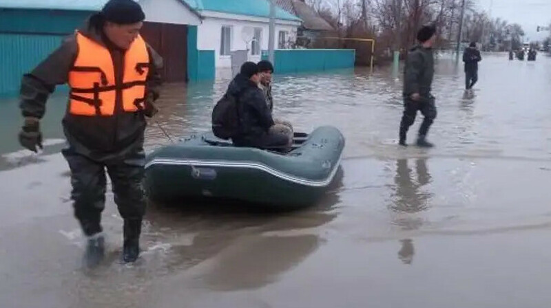 В Актюбинской области эвакуировали 2870 человек