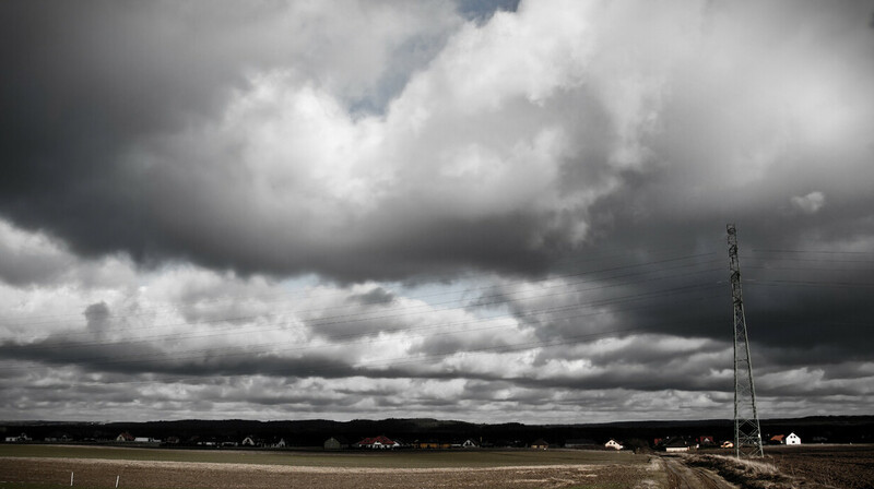 Штормовое предупреждение объявлено в Астане и 15 областях страны