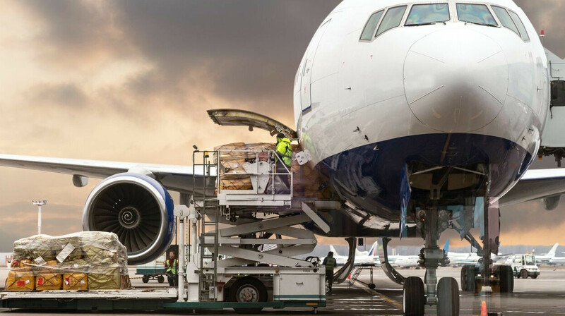 Самолёт из Парижа впервые приземлился в аэропорту Шымкента