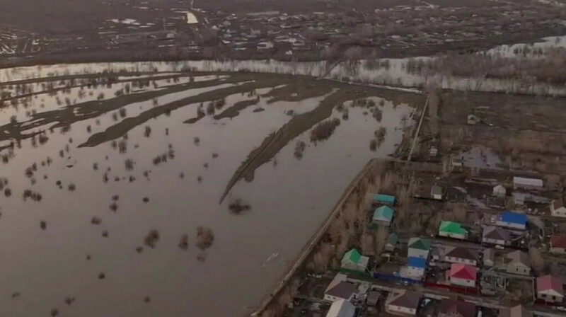 Около тысячи человек планируют эвакуировать в Западном Казахстане из-за паводков