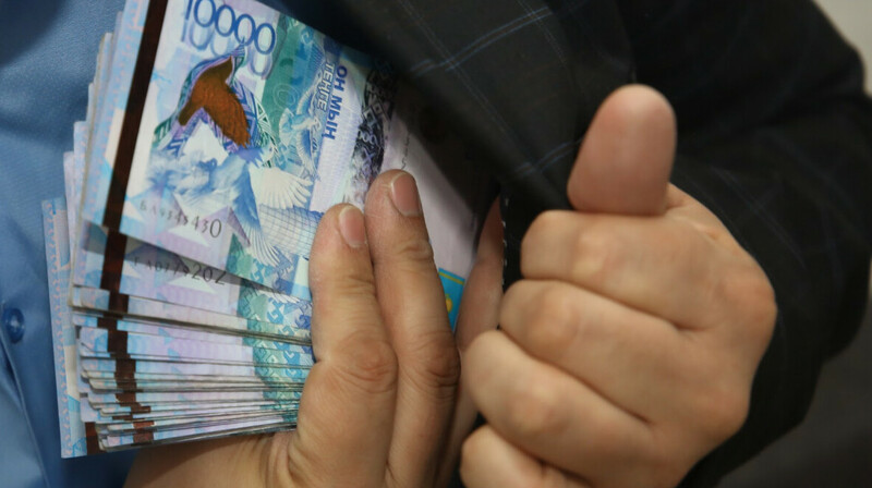 За взятки осуждён глава павлодарского филиала "КазАвтоЖол"