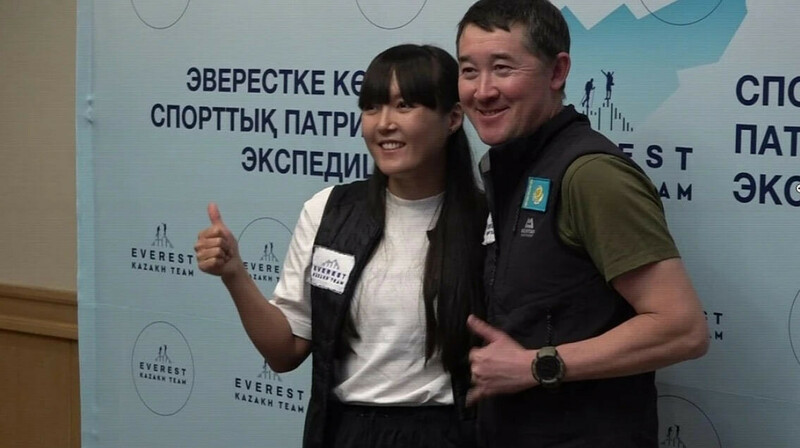 Казахстанка собралась покорить пик Эвереста