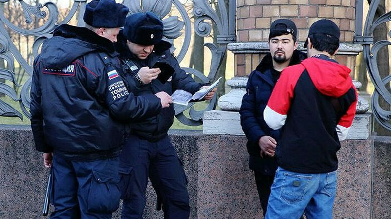 После теракта в "Крокусе" таджикские мигранты думают об отъезде из России