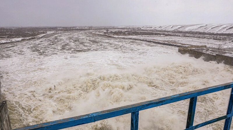 В Актюбинской области начато расследование по факту прорыва дамбы «Щербаковское»