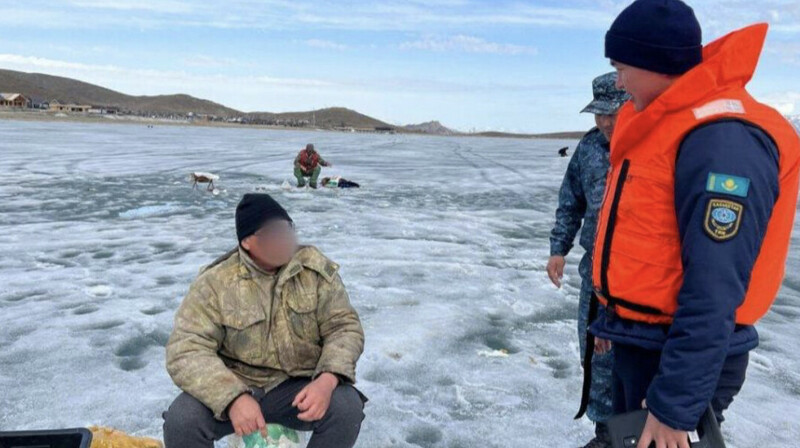 Рыболовы в ВКО игнорируют опасные участки Бухтарминского водохранилища