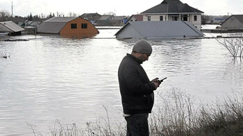 Наводнение в Оренбурге: уровень воды неуклонно растёт