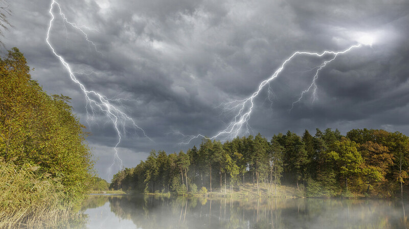 Штормовое предупреждение объявлено в Астане и 14 областях Казахстана