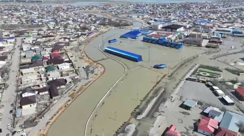 В Атырауской области в результате наводнения несколько человек погибло и пропало без вести