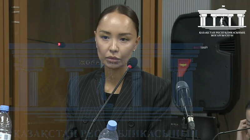 "Волосы мне вырвал": обнародована переписка Нукеновой с подругой