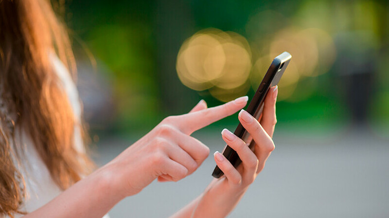 Британское правительство может запретить продажу смартфонов детям и подросткам до 16 лет