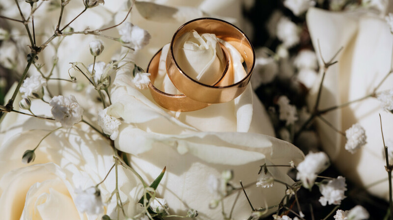 Госдума внесла изменения в правила легализации иностранцев по браку