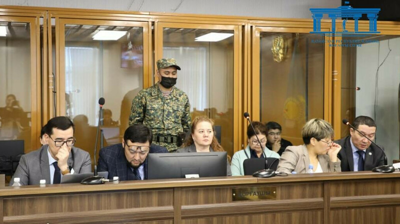 "Прокляну тебя и детей": Бишимбаев запугивал Байжанова в зале суда