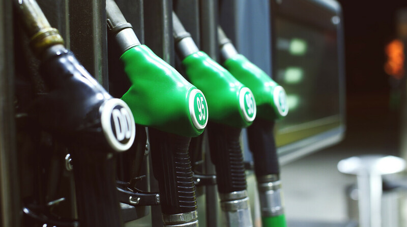 Россия рассматривает снижение экологических стандартов бензина