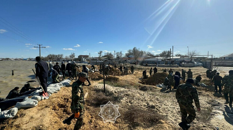 Паводки в Казахстане: эвакуированы более 100 тысяч человек