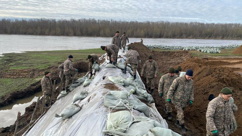 Вторая волна паводков ожидается в Казахстане