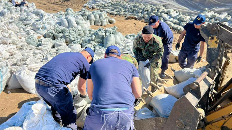 11 автодорог закрыты из-за паводков в Казахстане