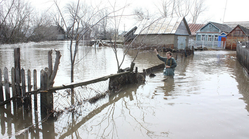 Начата выплата компенсаций за ущерб от паводков в Актюбинской области
