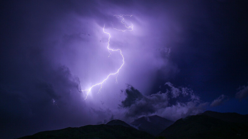 На большей части Казахстана объявили штормовое предупреждение