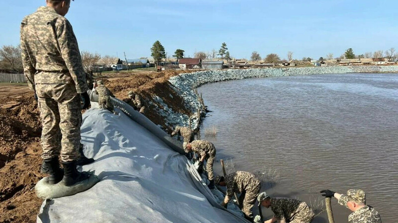 Рекордный объем воды поступает в водохранилища Казахстана из-за паводков