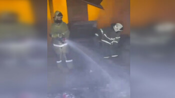 Крупный пожар произошел на складе в Алматы
