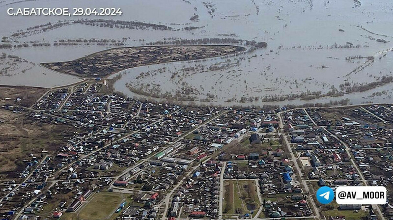 В Тюменской области уровень воды в реке Ишим достиг исторического максимума