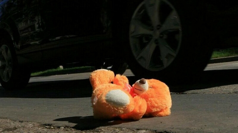 В Кыргызстане грузовик с мороженым въехал в толпу детей. ВИДЕО