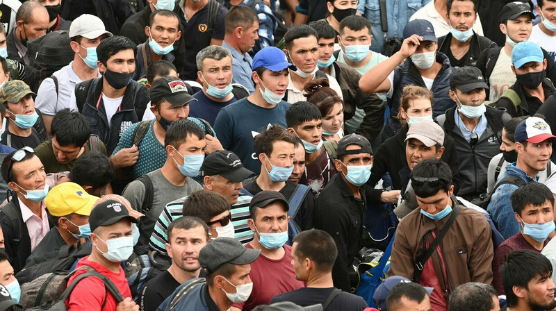 «Россия по договору со Всемирным банком переселяет народы ЦА на свою территорию» – депутат Госдумы РФ