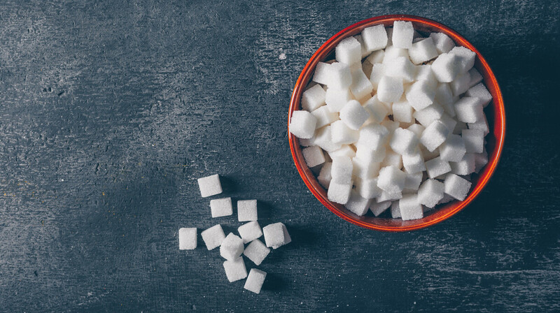 Казахстан вводит временный запрет на экспорт сахара