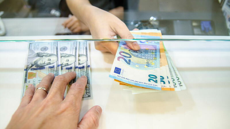 Курсы валют в Казахстане на 10 мая