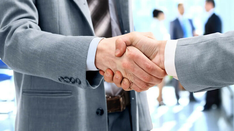 Казахстан упростил получение ВНЖ для иностранных специалистов